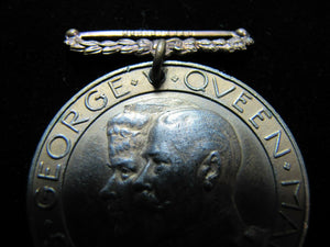 1911 CORONATION KING GEORGE V QUEEN MARY Souvenir Medallion Fob Medal