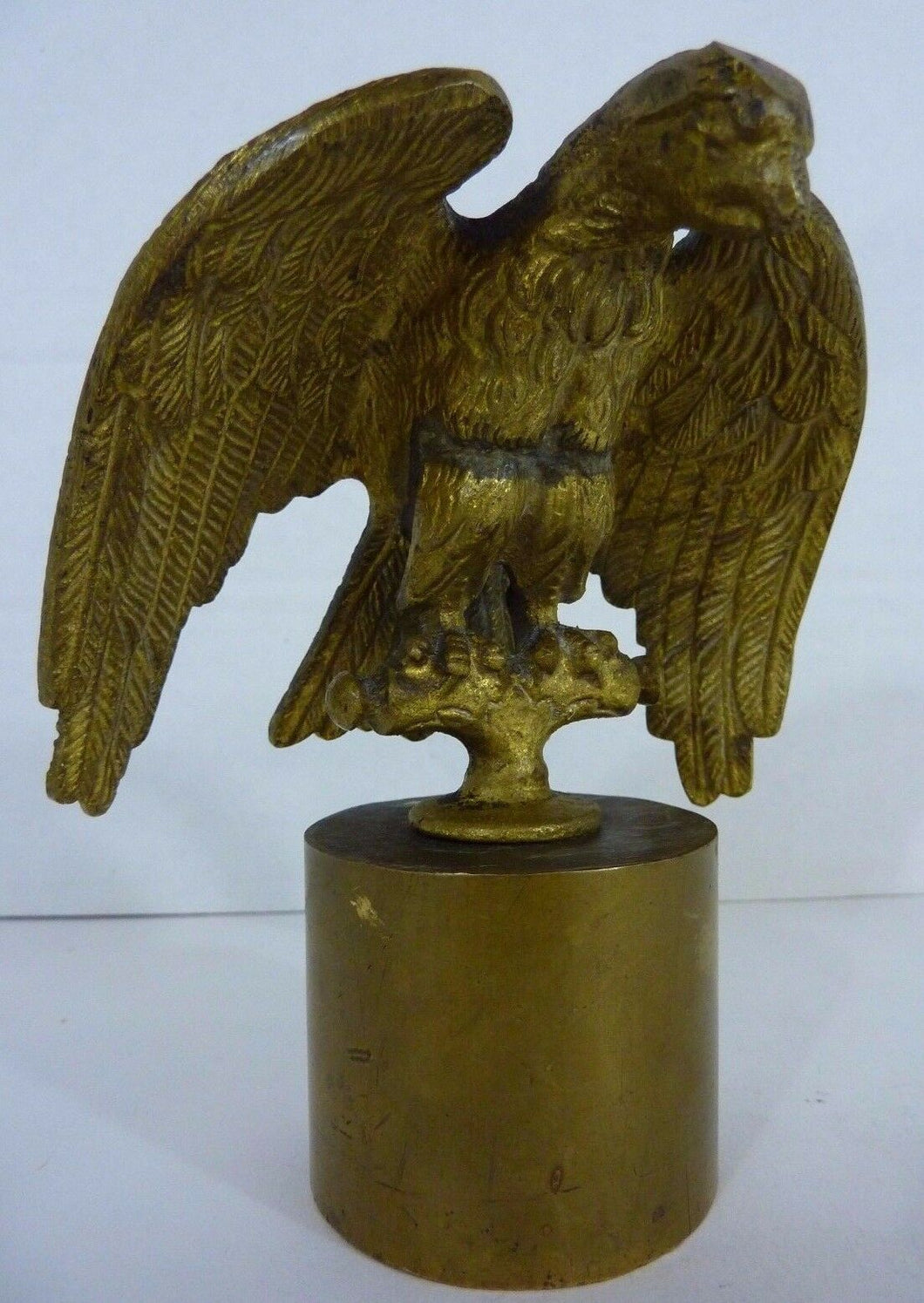 Antique Brass Gilt Perched Eagle Decorative Art Paperweight Finial Old Hardware