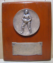 Load image into Gallery viewer, ALPHA UPSILON MU 1929 30 31 INTERFRATERNITY LEAGUE Old Basketball Award Plaque
