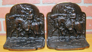 CRUSADERS KNIGHTS ARMOR HORSES HUBLEY Old Cast Iron Bronze Bookends