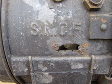 Load image into Gallery viewer, Antique SNCF FRANCE RAILWAY OIL LANTERN Large APPAREILS D&#39;ECLAIRAGE PARIS RR
