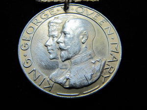 1911 CORONATION KING GEORGE V QUEEN MARY Souvenir Medallion Fob Medal