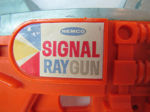 Vintage 1960s Remco Signal Raygun - Space Ray Gun 3 barrels - Orange & Silver